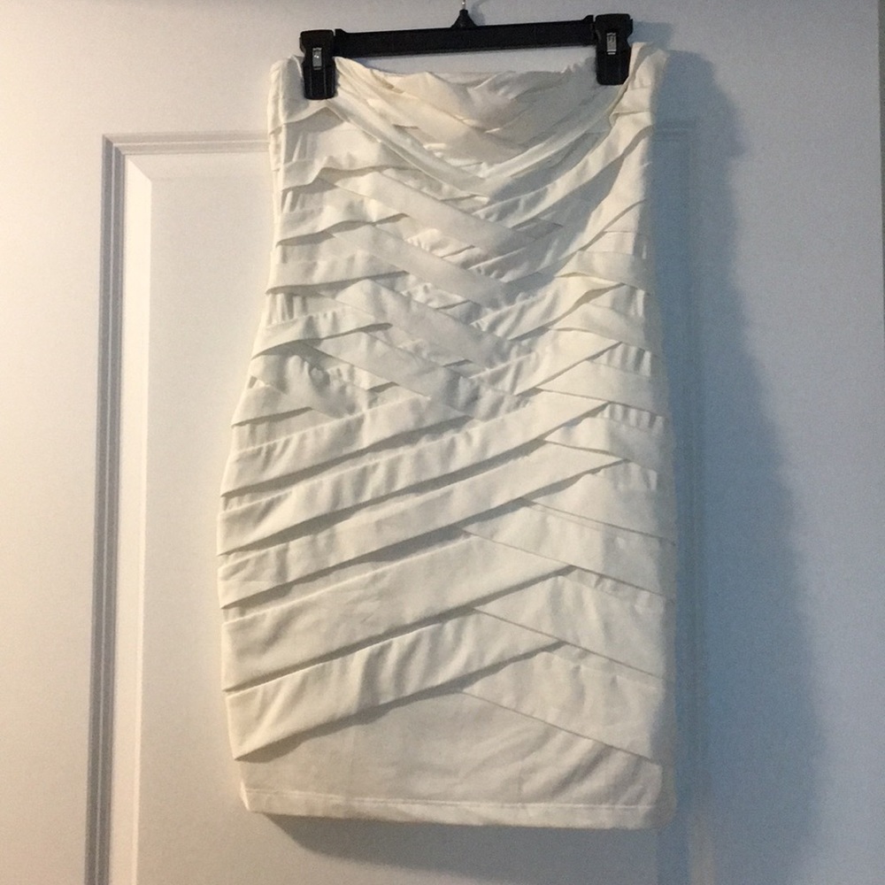 Strapless dress